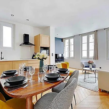 Hotel Charming Apartment- 2br/6p - Le Marais 3*